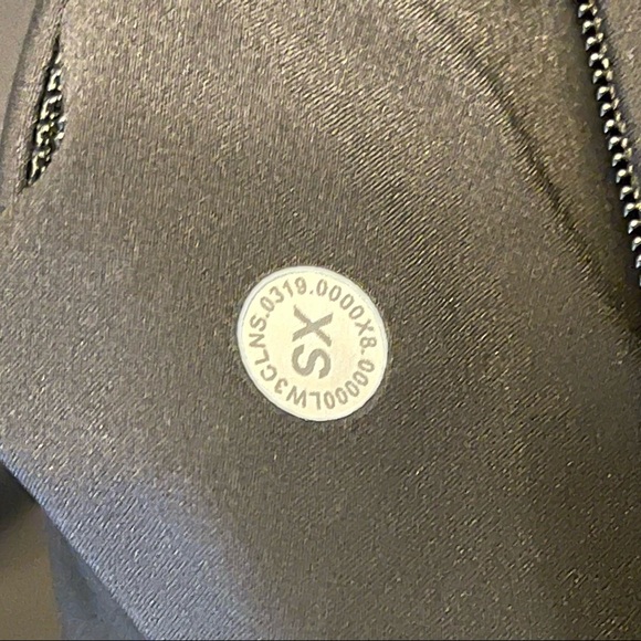 Lululemon Run to Reset 1/2 Zip Black • XS - Picture 4 of 9